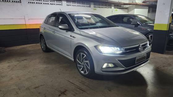 VOLKSWAGEN POLO 1.0 200 TSI HIGHLINE AUTOMÁTICO
